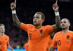 Cựu sao MU tỏa sáng, Hà Lan hạ Peru ở trận chia tay Sneijder