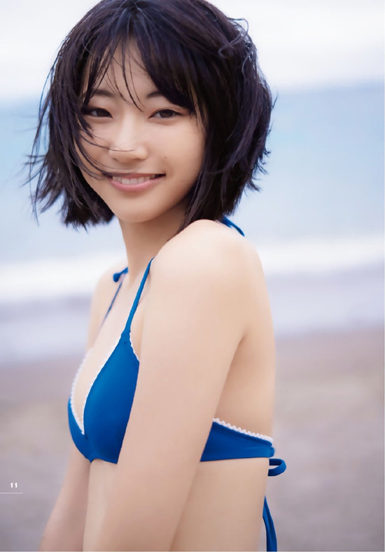 Mỹ nhân đình đám Nhật Bản khoe dáng gợi cảm với bikini