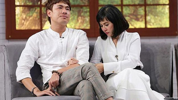 Cát Phượng bị đồn bỏ đơn đăng ký kết hôn với Kiều Minh Tuấn