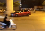 Ô tô lạng lách, đánh võng tốc độ cao trên đường phố Hà Nội