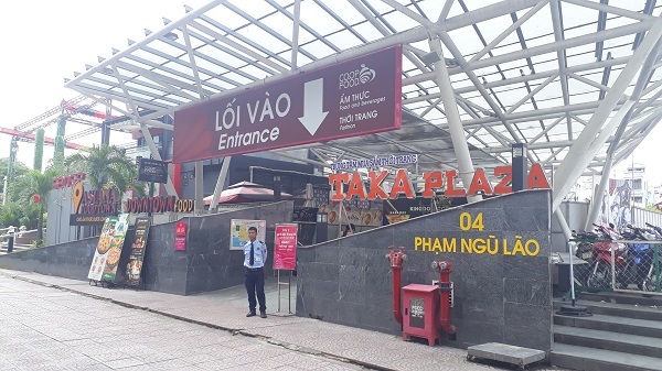 Độc nhất Việt Nam, chợ dưới công viên sắp bị đóng cửa