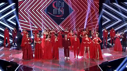 BST Ladies n men in red của NTK Hà Duy