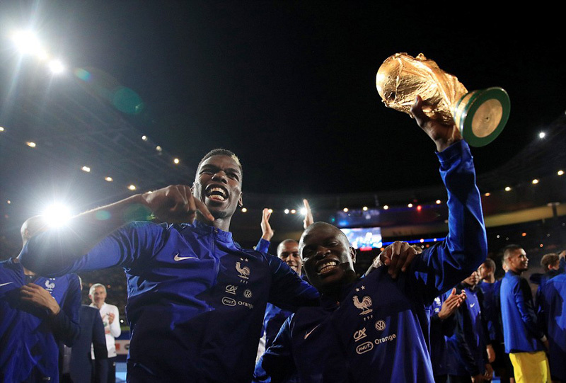 {title} Pháp ăn mừng chức vô địch World Cup rực rỡ ở Stade de France