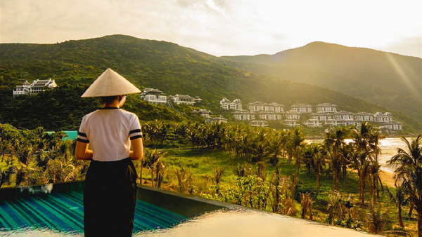 5 giải ‘Oscar ngành du lịch’ cho InterContinental Danang Sun Peninsula Resort