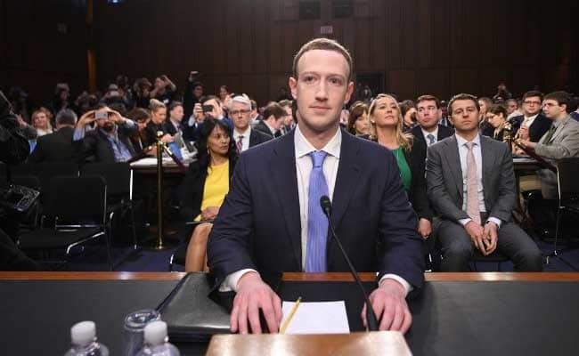 Mark Zuckerberg hứa sẽ 