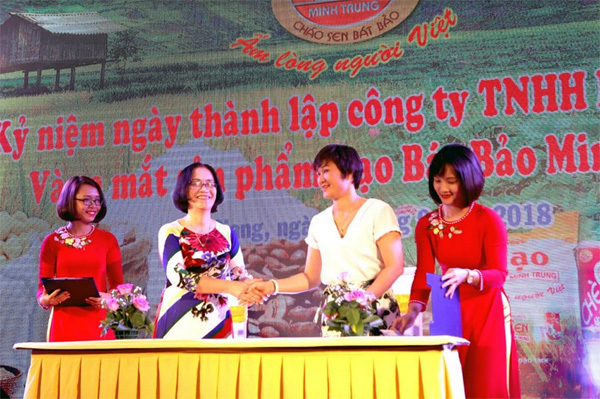 Gạo sạch bát bảo Minh Trung, tăng giá trị thương hiệu Việt