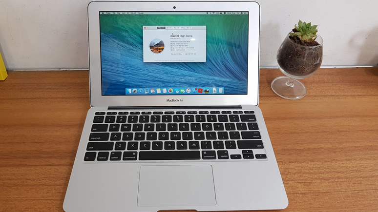 Giải mã bí ẩn MacBook cũ tại Việt Nam 'đắt giá' hơn laptop mới