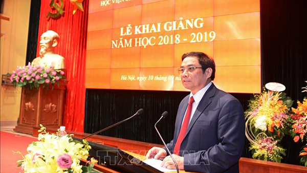 Bồi dưỡng cán bộ cao cấp, chuẩn bị nhân sự Đại hội 13