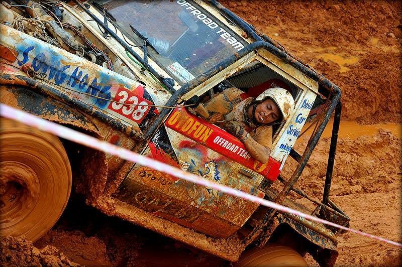 Anh Vinh trong một lần offroad