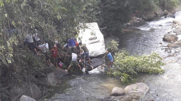 Vụ tai nạn 13 người chết ở Lai Châu: BV Việt Đức điều chuyên gia lên phẫu thuật