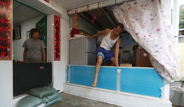 bão Mangkhut tấn công Hong Kong - 03