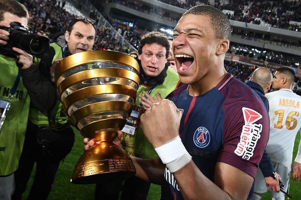 MU không thể ký Zidane, Mbappe bí mật đến Man City