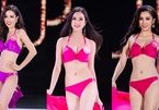 Top 25 Hoa hậu Việt Nam 2018 bốc lửa với phần thi bikini