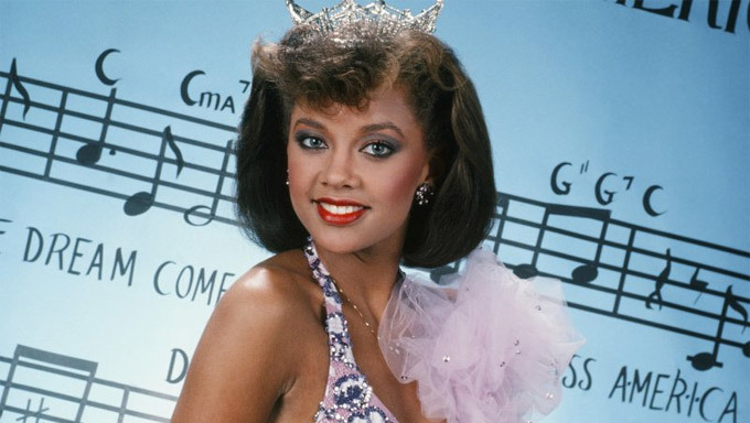 Ngày này năm xưa: Nữ hoàng sắc đẹp hai lần gây chấn động lịch sử Mỹ