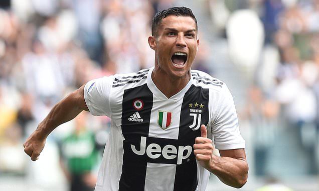 Ronaldo lập cú đúp, Juventus thắng trận thứ 4 liên tiếp