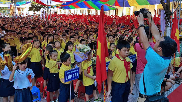 Phụ huynh lo ngại chất lượng sữa học đường 