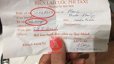 Đi 2km, vị khách Nhật Bản bị taxi 'dù' chém 100.000 đồng/km Đi 2km, vị khách Nhật Bản bị taxi 'dù' chém 100.000 đồng/km