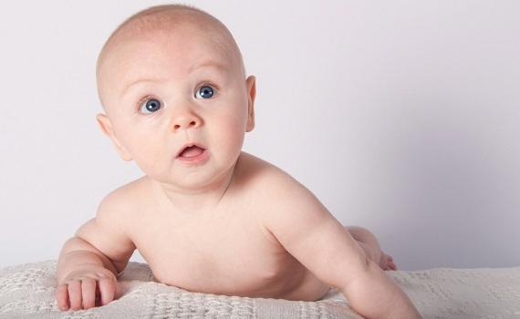 Vợ chồng ly hôn muốn đổi họ cho con nuôi