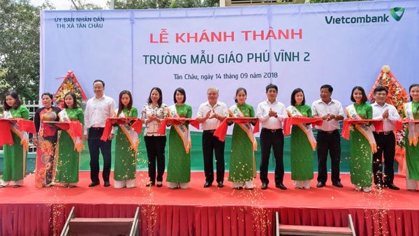 Vietcombank tài trợ 7 tỷ đồng xây trường mẫu giáo ở An Giang