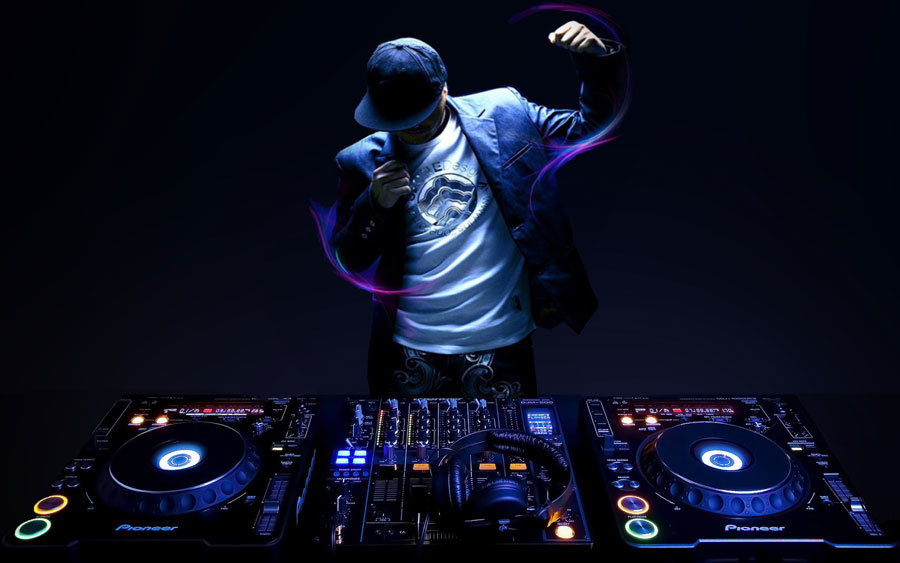 Tạm dừng chương trình âm nhạc có DJ, kể cả đã cấp phép