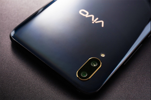 Có gì mới trên camera AI của Vivo V11,V11i?