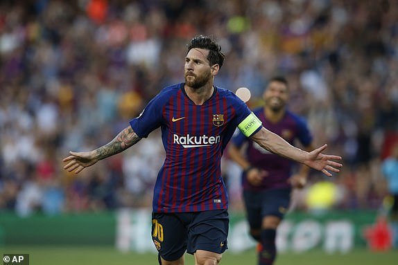 Messi lập hat-trick, Barca khởi đầu như mơ ở Cúp C1