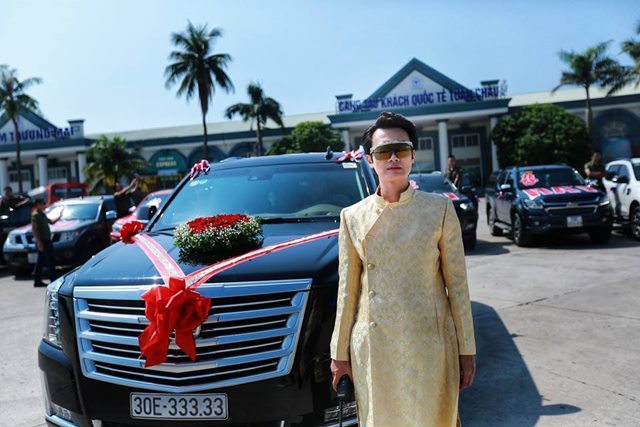 Màn rước dâu ở Quảng Ninh bằng dàn xe 'khủng' gây sốt cộng đồng mạng Màn rước dâu ở Quảng Ninh bằng dàn xe 'khủng' gây sốt cộng đồng mạng