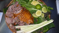 Cuộc tranh cãi hàng thập kỷ về thịt chó ở Hàn Quốc Cuộc tranh cãi hàng thập kỷ về thịt chó ở Hàn Quốc