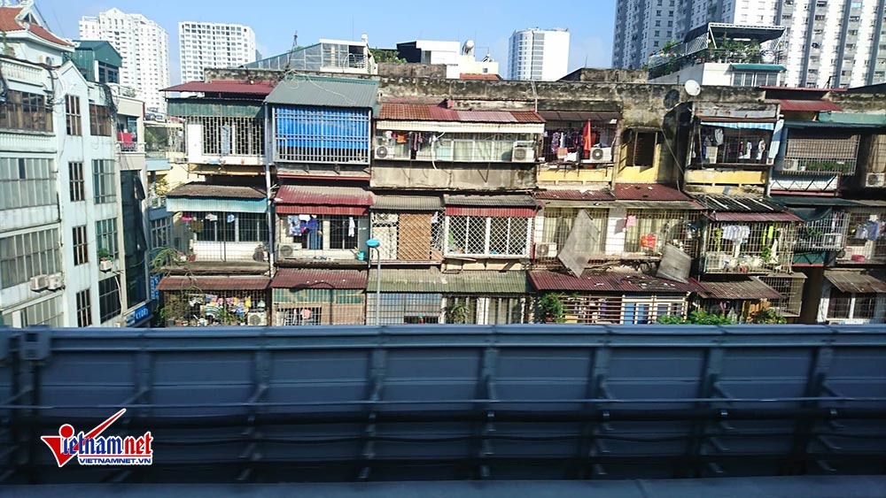 {title} Hà Nội đẹp lạ dưới làn tàu Cát Linh - Hà Đông