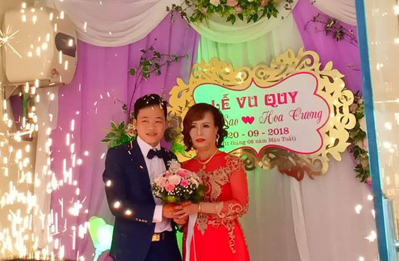 Chú rể 26 ở Cao Bằng căng thẳng trong đám cưới cô dâu 61 tuổi