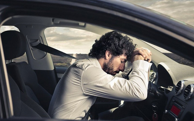 Tử vong khi ngủ trong ô tô: Những lưu ý lái xe cần nhớ để bảo toàn tính mạng