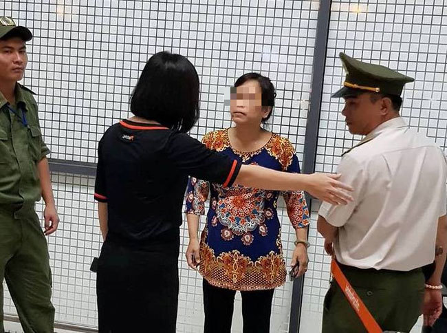 Sân bay Nội Bài hỗn loạn vì cuộc tranh cãi 500 nghìn tiền cước giữa nhân viên Jetstar và hành khách