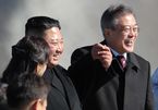 Thế giới 24h: Kim Jong Un 'bắn tim' trên núi thiêng