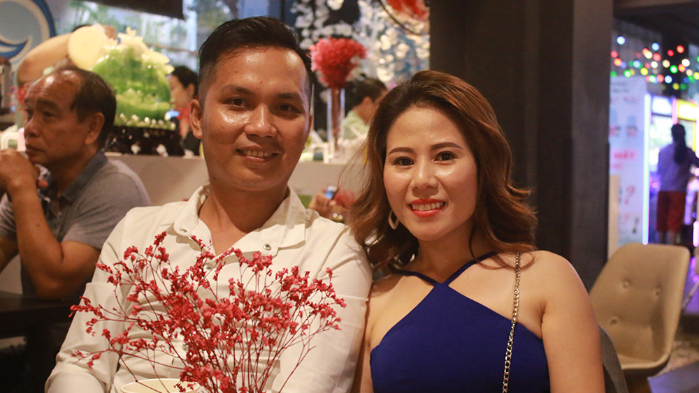 Cặp đôi 'trúng số độc đắc' sau khi mòn mỏi chờ lên truyền hình
