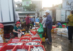 Vụ bảo kê ở chợ Long Biên: Tận thu cả mặt bể nước cứu hỏa