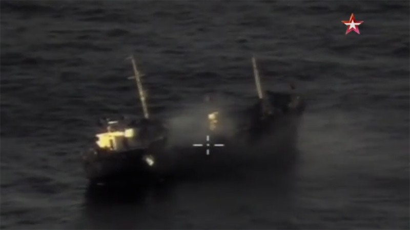 Ấn tượng cảnh tên lửa diêt hạm tối tân Nga bắn nát mục tiêu