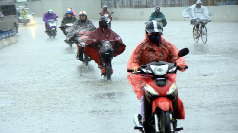 Gió mùa đông bắc tràn về, Hà Nội mưa to