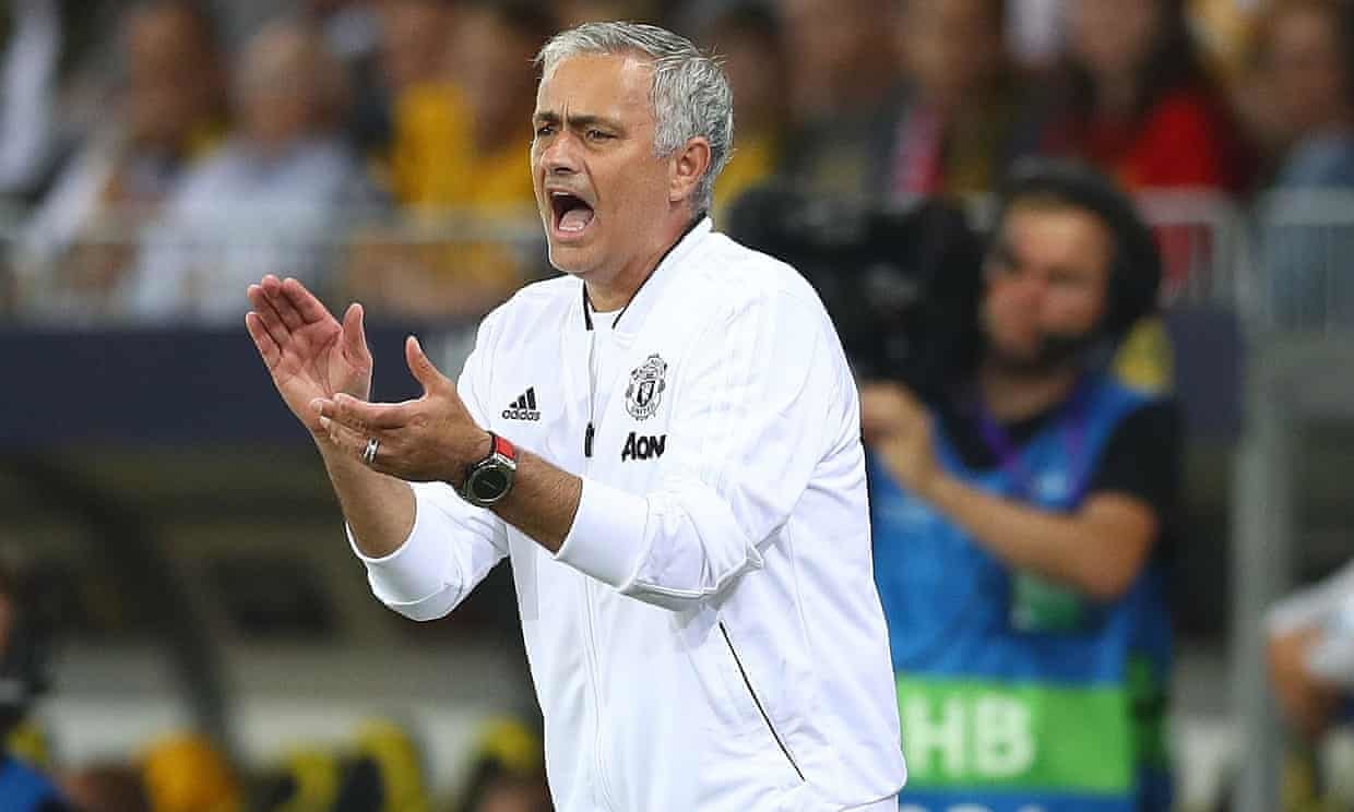 MU rạn nứt: Sa thải Mourinho, bán luôn Pogba!