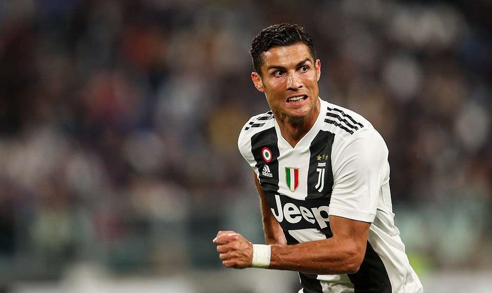 Ronaldo góp công, Juventus vô đối ở Serie A