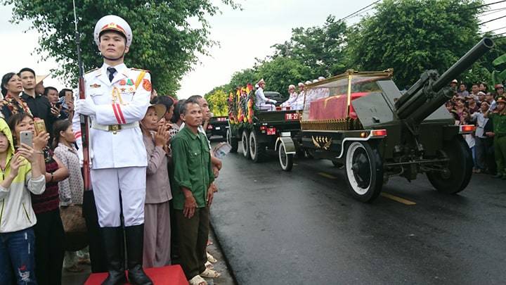 Hành trình đưa linh cữu Chủ tịch nước về đất mẹ