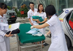 Sản phụ ở Hà Nội đẻ rơi con trai gần 3kg trên đường đến viện