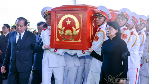 Lễ an táng Chủ tịch nước Trần Đại Quang tại quê nhà