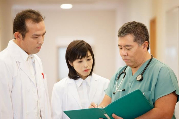 Bác sỹ Nhật chia sẻ cách hỗ trợ điều trị ung thư