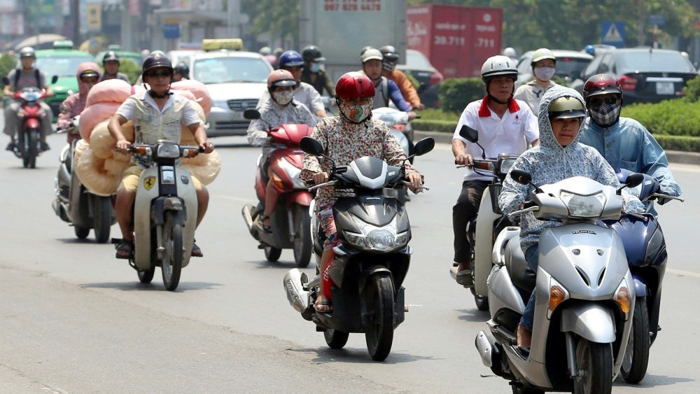 Thu nhập 500 triệu: Thừa tiền mua ô tô vẫn phải đi xe máy