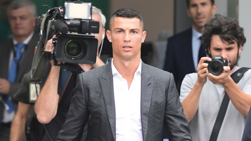 Tiết lộ: Ronaldo phải rời Real sau câu nói để đời