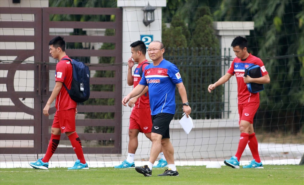 Đội tuyển Việt Nam phá sản kế hoạch giao hữu trước AFF Cup