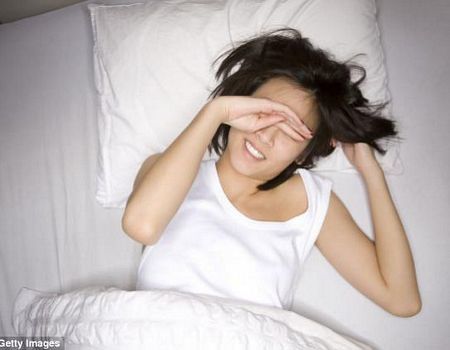 Cô gái 23 tuổi đột nhiên bị mù khi ngủ dậy vì căn bệnh nhiều người mắc