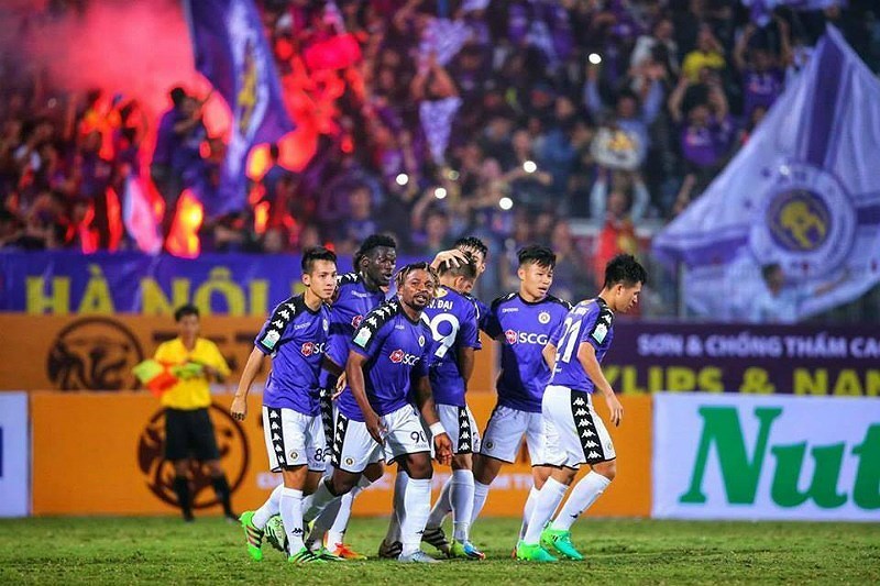 V-League: Hà Nội nâng cúp, Cần Thơ và Nam Định chạy trốn “tử thần”