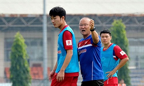 Tuyển Việt Nam đi AFF Cup: Xuân Trường bặt tăm, thầy Park khó xử