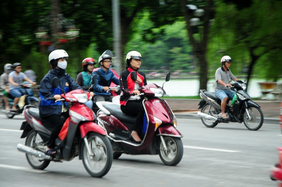 Dự báo thời tiết 2/10: Gió đông bắc tăng cường, Hà Nội chuyển lạnh